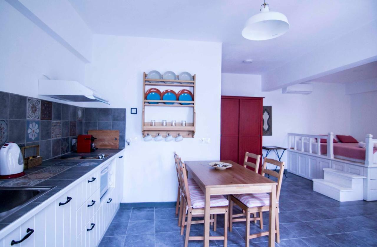 Aegli Apartments Sými Eksteriør bilde